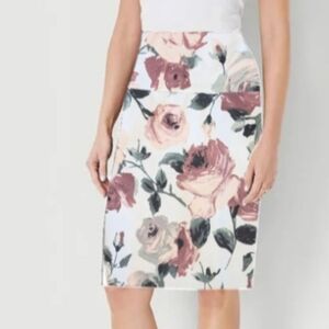 Textured Floral Print Skirt